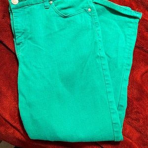 Womens Chico Girlfriend Crop Oants sz 1.5. Petite (sz 8-10)